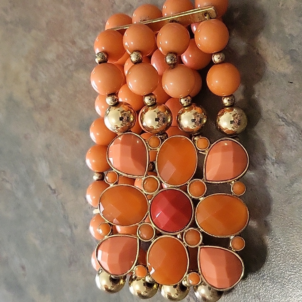 Coral beaded bracelet